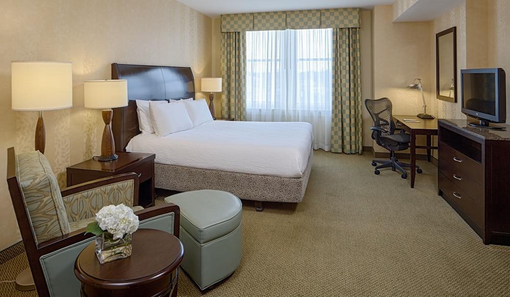 Hilton Garden Inn Jackson Downtown Экстерьер фото