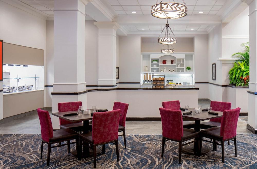 Hilton Garden Inn Jackson Downtown Экстерьер фото