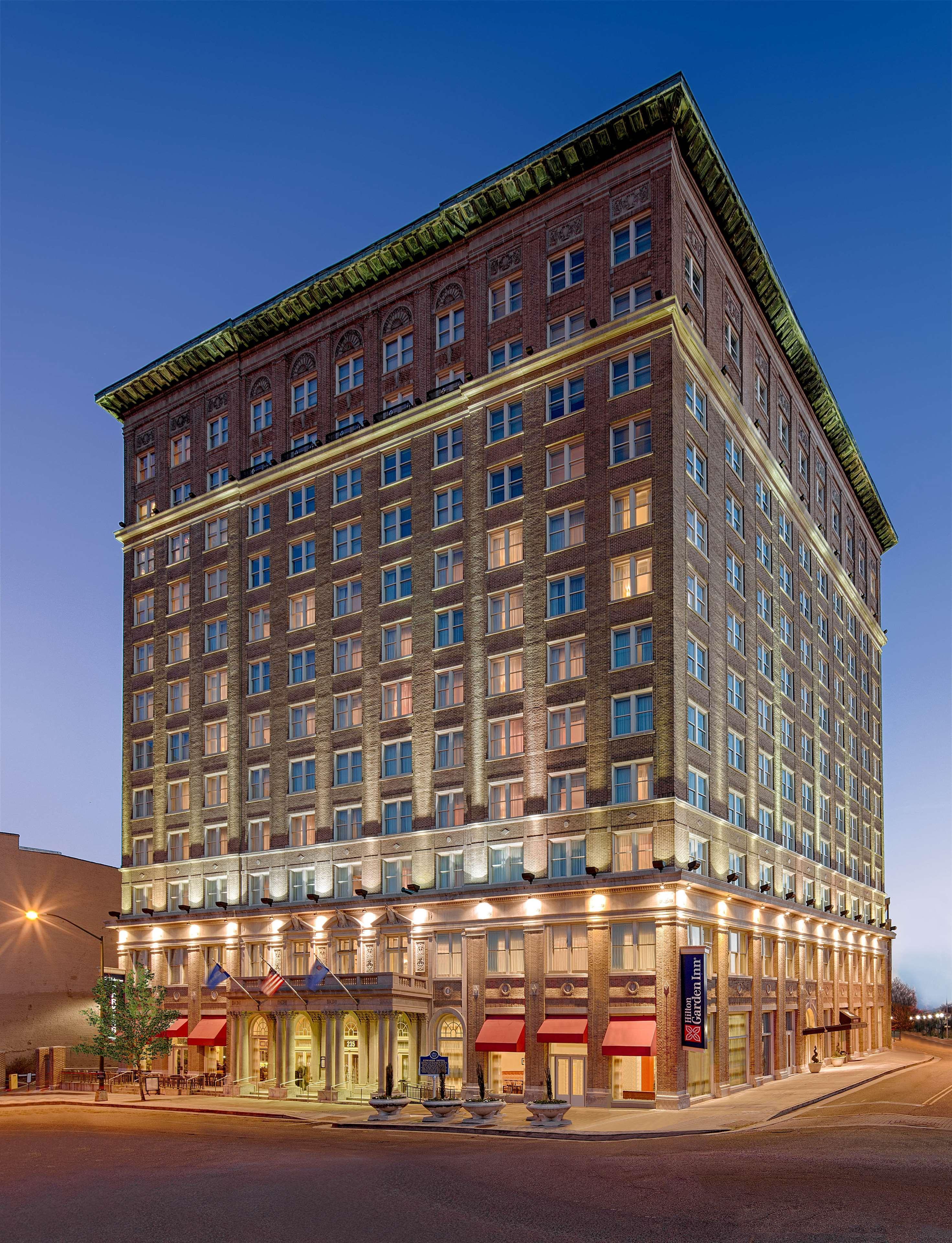 Hilton Garden Inn Jackson Downtown Экстерьер фото