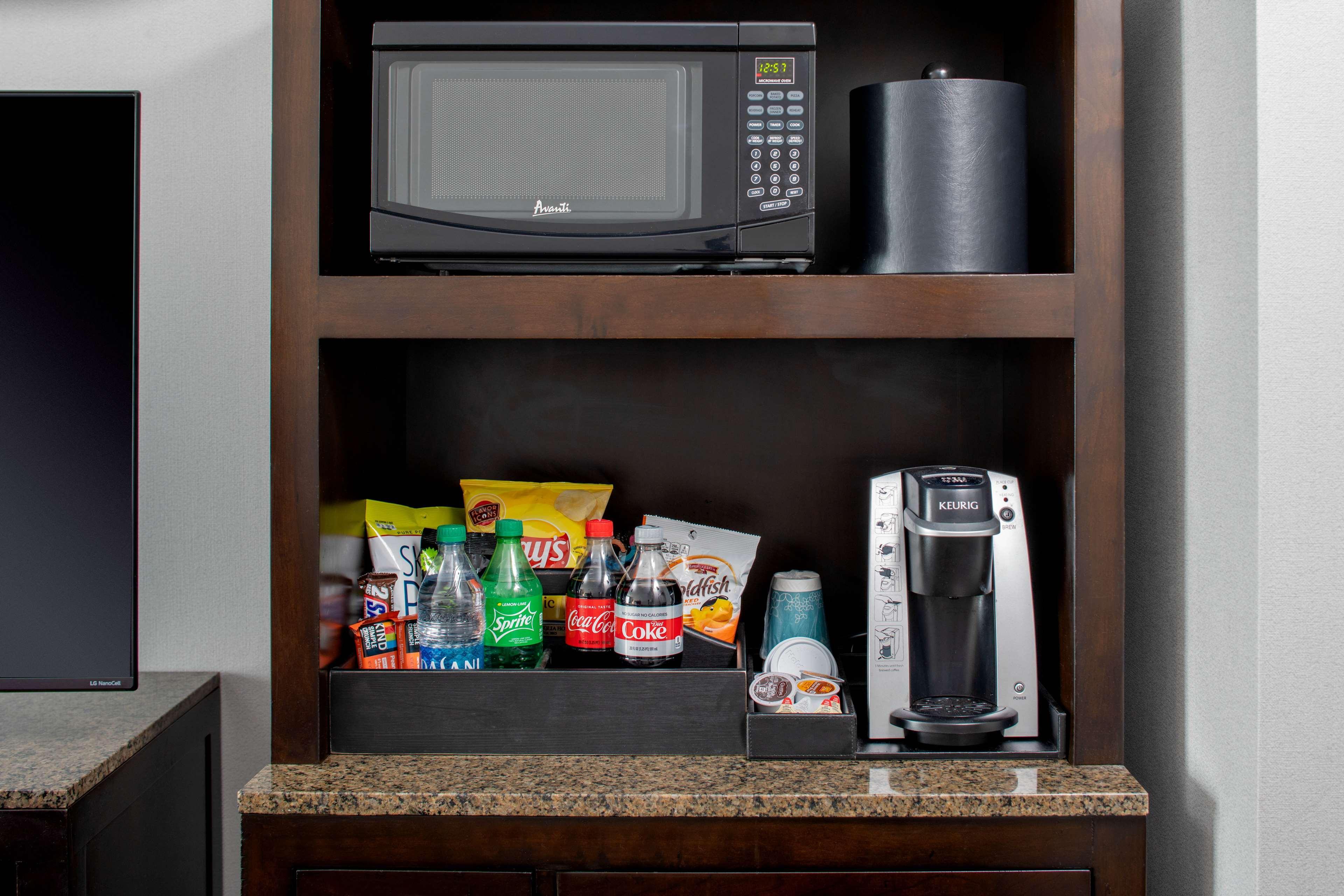 Hilton Garden Inn Jackson Downtown Экстерьер фото