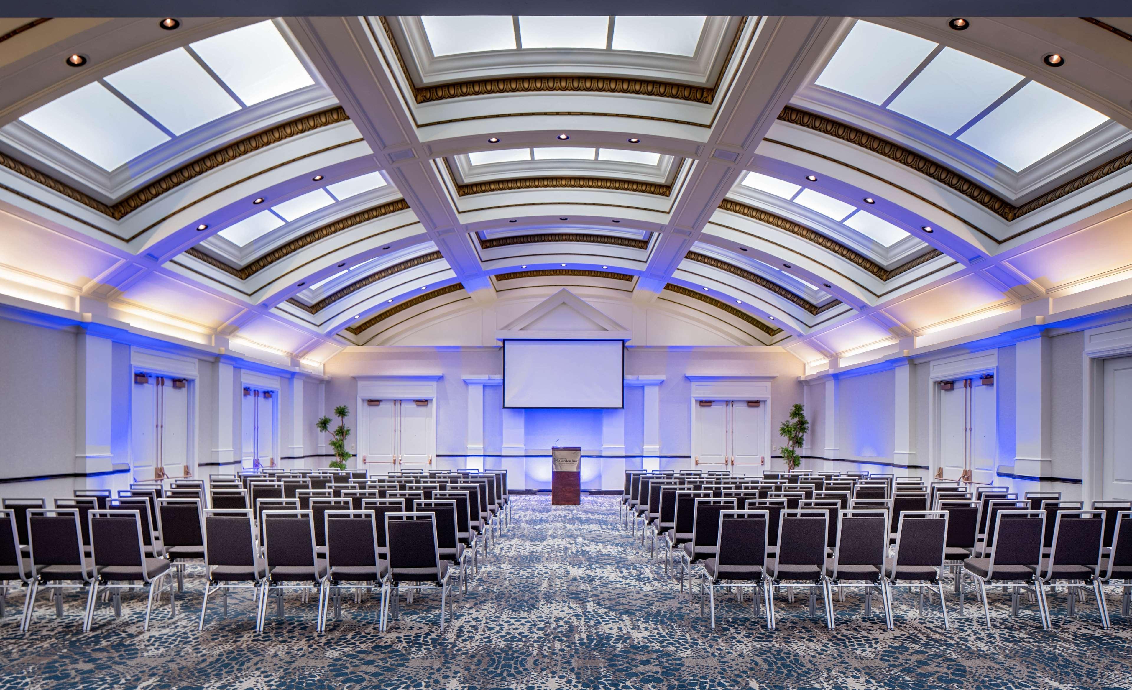 Hilton Garden Inn Jackson Downtown Экстерьер фото