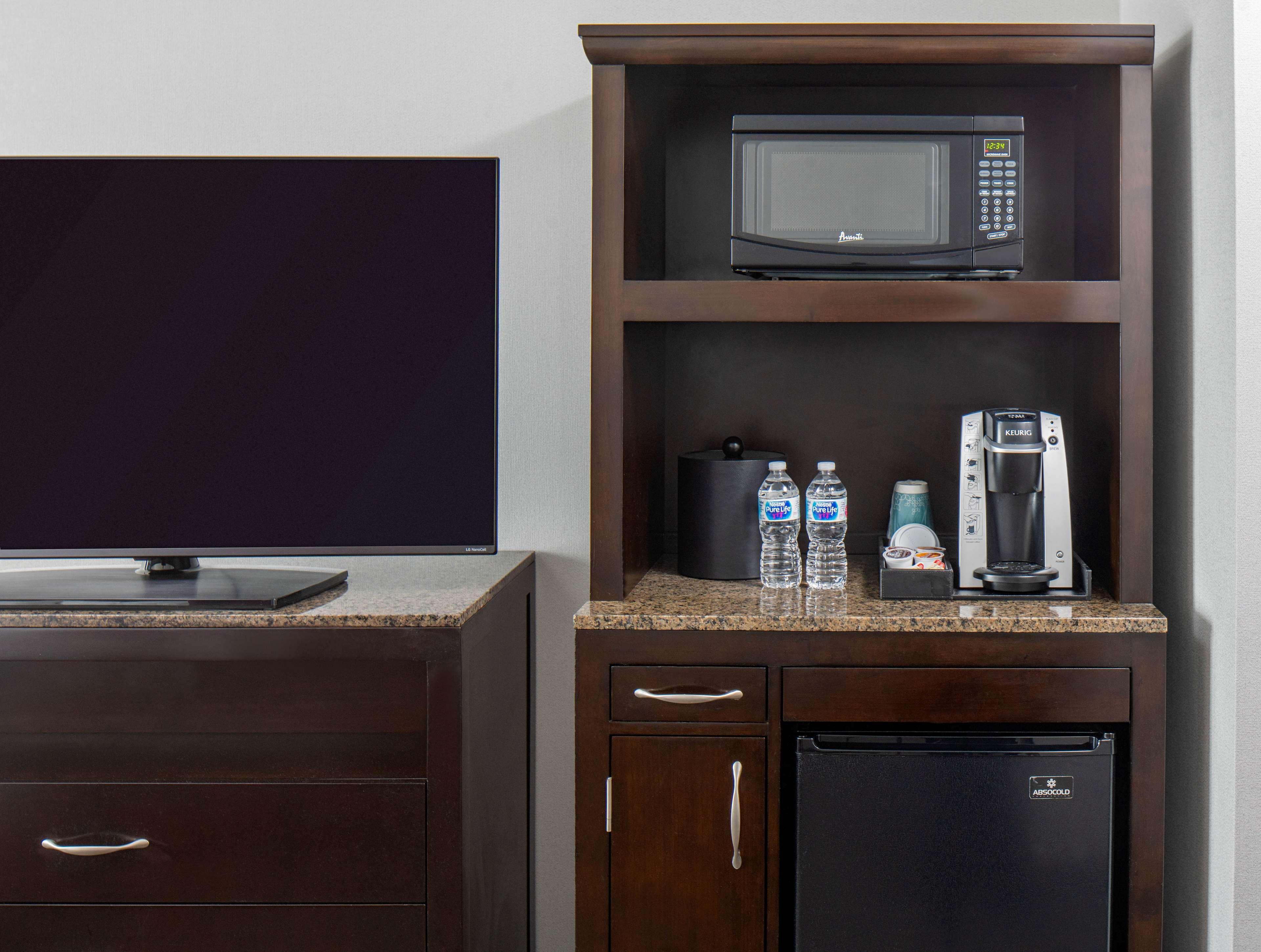 Hilton Garden Inn Jackson Downtown Экстерьер фото