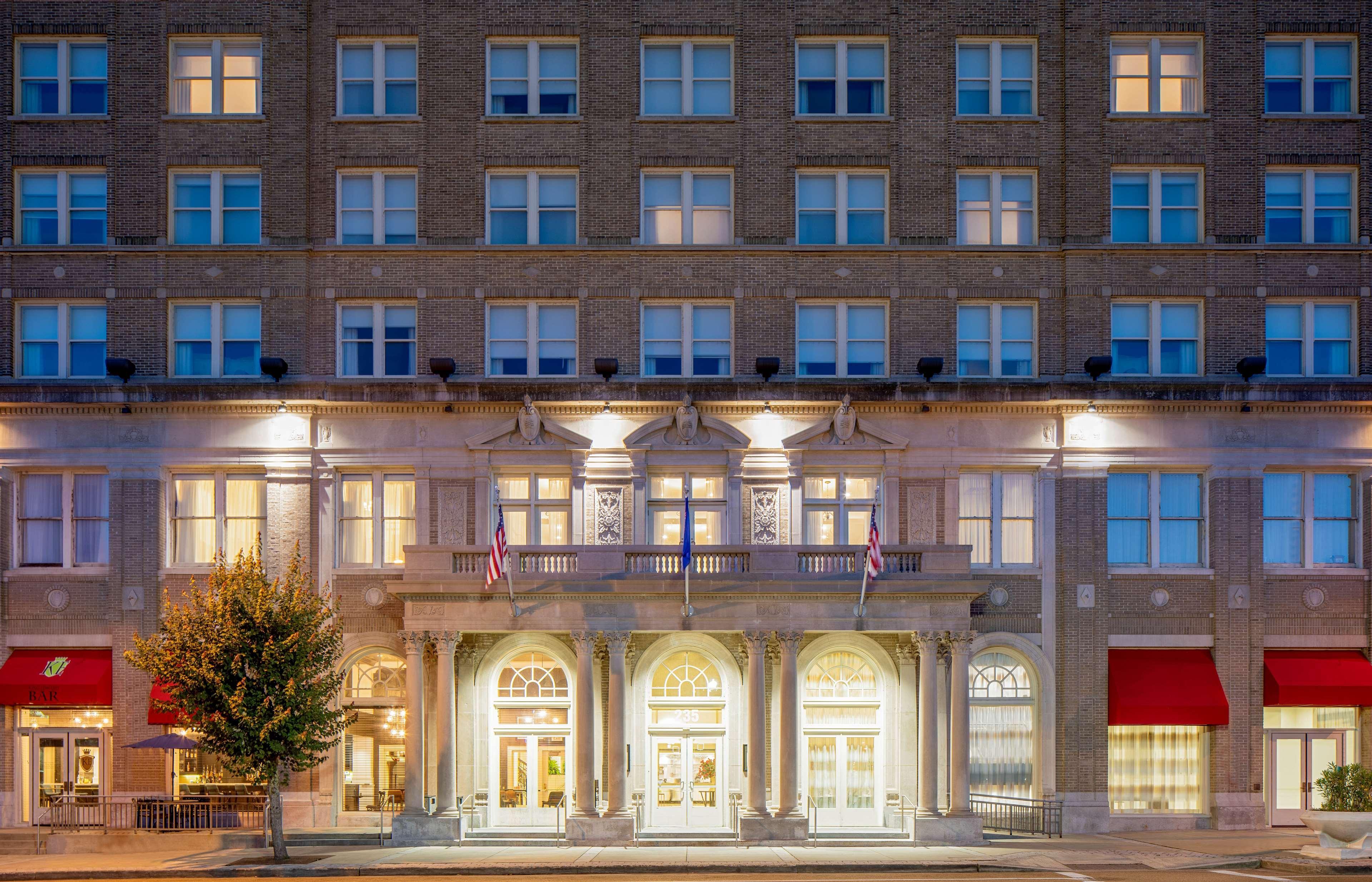 Hilton Garden Inn Jackson Downtown Экстерьер фото