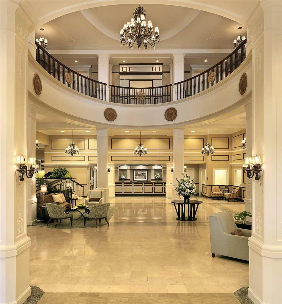 Hilton Garden Inn Jackson Downtown Интерьер фото