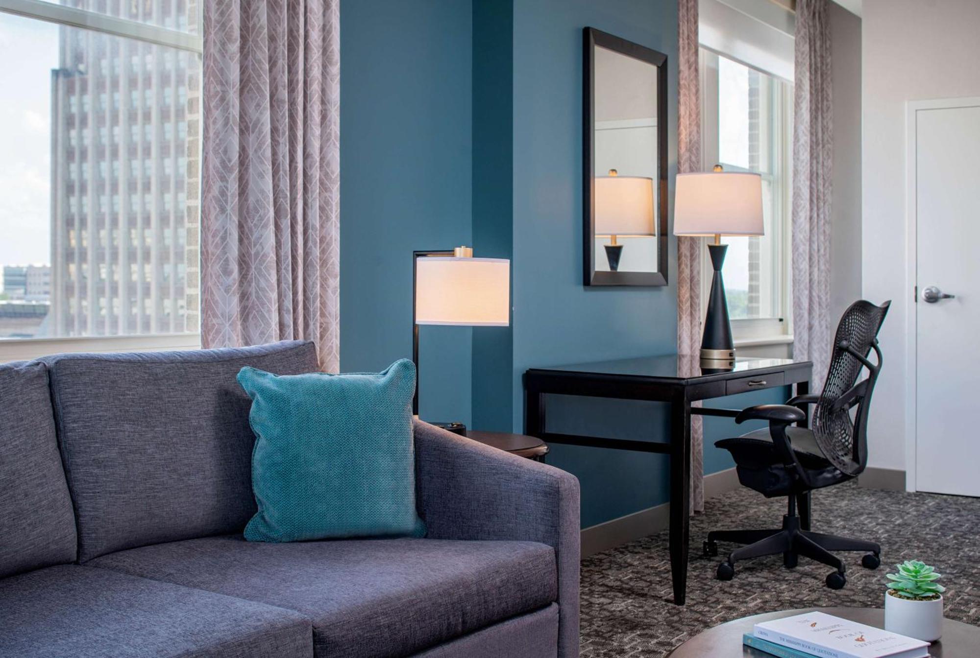 Hilton Garden Inn Jackson Downtown Экстерьер фото